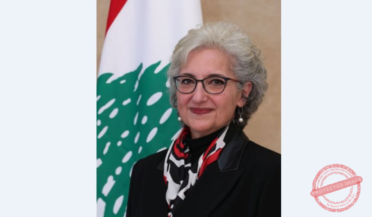 Read more about the article وزيرة التربية جددت توزيع أرقام المراجعات والشكاوى