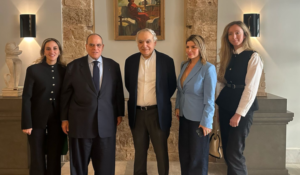 Read more about the article سلامة عرض مع المنتج صادق الصباح شؤونا ثقافية وإنتاجية