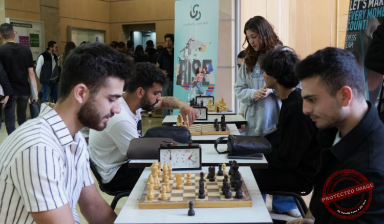 You are currently viewing جامعة الحكمة تفتح أبوابها أمام الطلاب