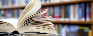 Read more about the article إليك أقوال الفلاسفة عن حب الكتب ورائحته