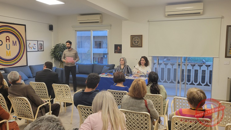 Read more about the article محاضرة في مركز علم الإيزوتيريك