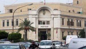 Read more about the article بلدية طرابلس تطالب أصحاب المخالفات بإزالتها فورا