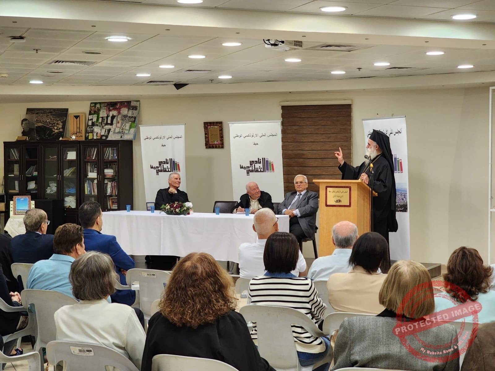 Read more about the article امسية ثقافية في نادي حيفا الثقافي