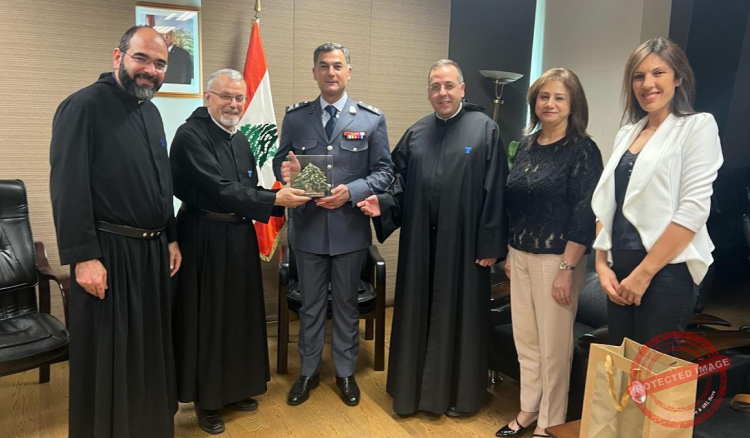 Read more about the article وفد من المعهد الفني الأنطوني زار المدير العام لقوى الامن الداخلي