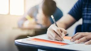 Read more about the article تمديد مهلة الترشيح للامتحانات الرسمية
