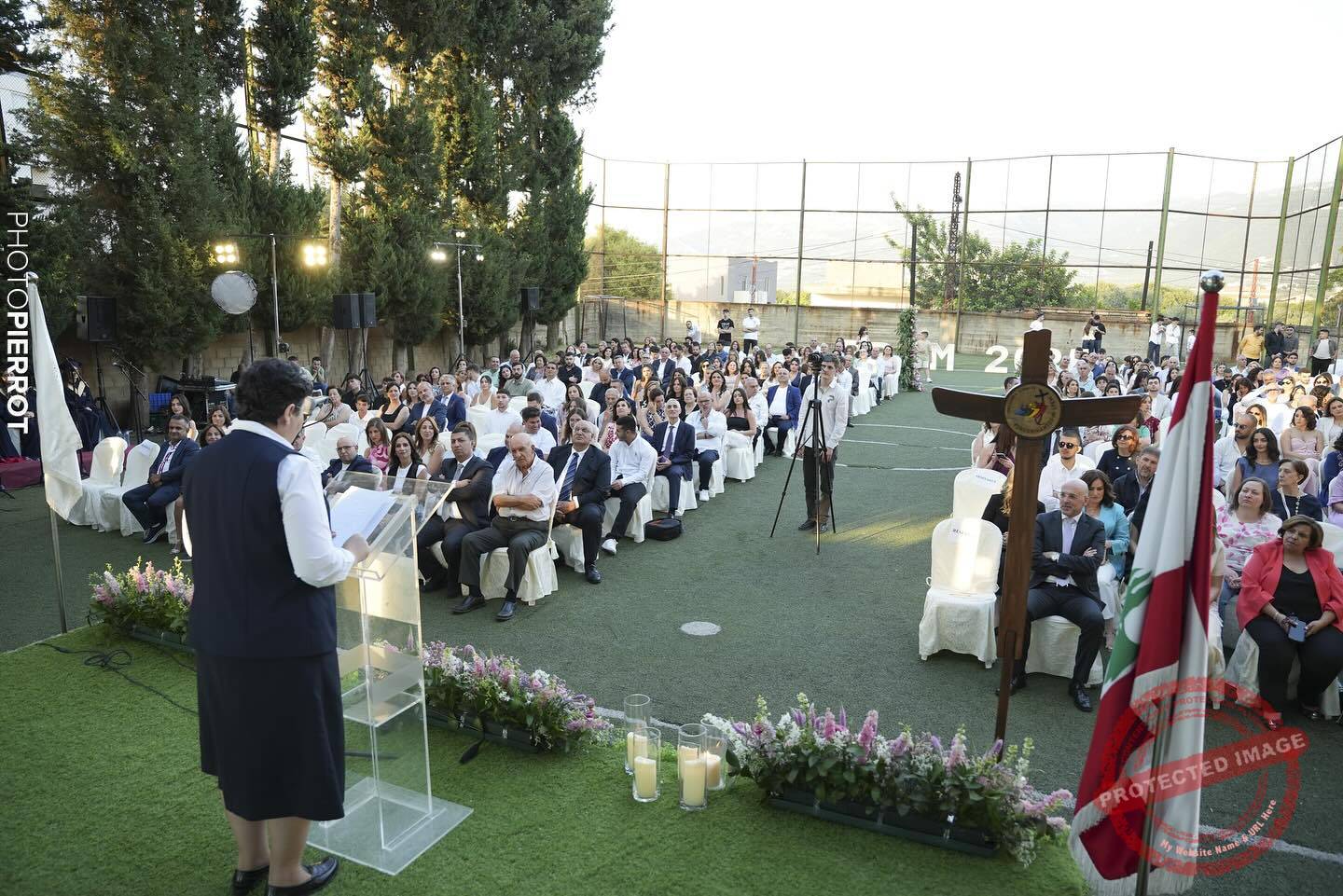 You are currently viewing مدرسة راهبات الناصرة تحتفل بتخرّج دفعة جديدة من تلامذتها