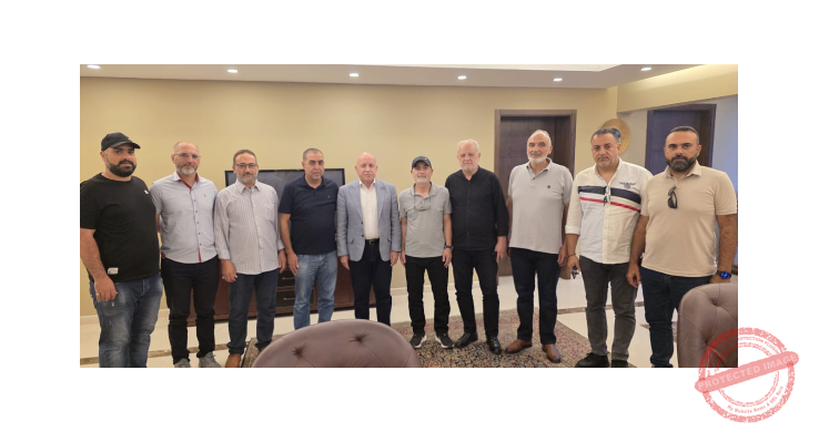 You are currently viewing وفد من بلدية خربة سلم زار رئيس مجلس الجنوب وشكره على دعمه