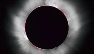 Read more about the article كسوف شمسي كلي نادر يمرّ بعدة دول عربية في 2027
