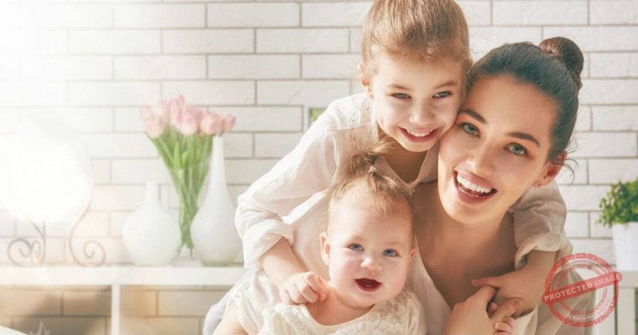 Read more about the article هل فكّرت يومًا: لماذا تحبّ زوجتك الخروج من المنزل؟