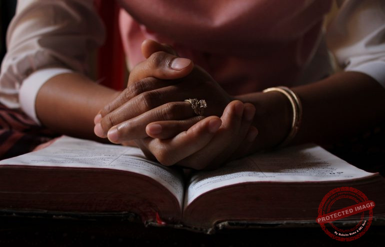 Read more about the article الشجاعة والحب… فضيلتا عيش الصمت الحقيقي