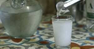Read more about the article العَرَق البلدي اللبناني