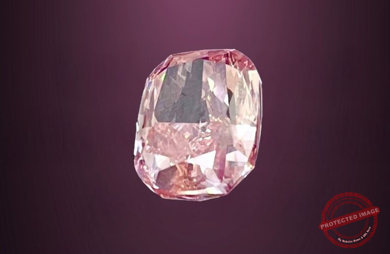 Read more about the article ماسة وردية نادرة قيمتها 25 مليون دولار