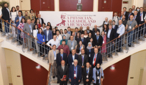 Read more about the article الجامعة الأميركية : تكريم الدكتور فضلو خوري كطبيب وقائد وإنسان