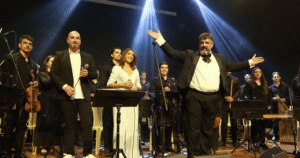 Read more about the article أوتار الغد في موطن النغم: أمسية لأوركسترا الشباب في مكتبة بعقلين