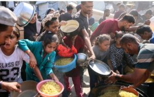 Read more about the article المجاعة تضرب غزة… معاناة مستمرة في حي الزيتون