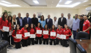 Read more about the article وزيرة الشباب والرياضة كرّمت منتخب سيدات الكرة الطائرة