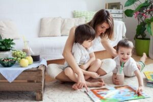 Read more about the article المرأة التي يُقال عنها : «لا تفعل شيئاً في البيت»