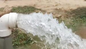 Read more about the article بلدية عندقت تعيد فتح طريق عين أيوب ضمن خطة لتأمين المياه المستدامة