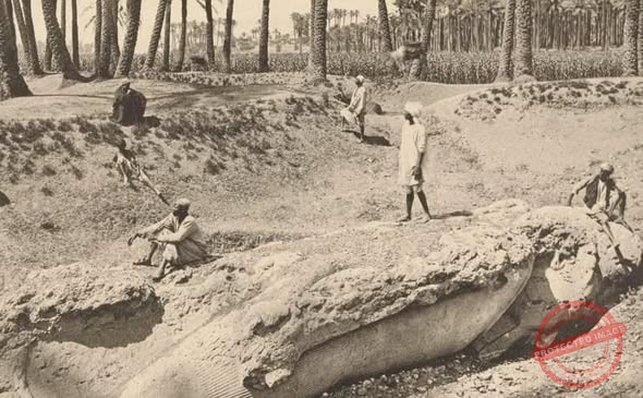 You are currently viewing تمثال رمسيس الثاني… من ميت رهينة إلى بوابة المتحف الكبير