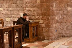 Read more about the article صلاة الليل للحماية