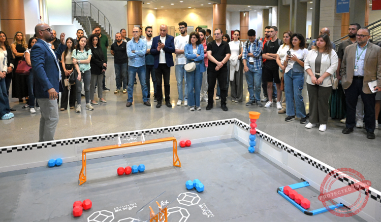 Read more about the article الجامعة اللبنانية – الأميركية تطلق برنامج “VEX Robotics Lebanon”