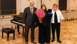 Read more about the article القواس تُكرّم بوسام روسي رفيع تقديرًا لدورها في تعزيز الدبلوماسية الثقافية