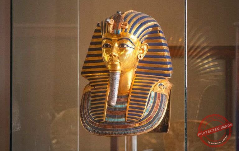 You are currently viewing افتتاح المتحف المصري الكبير: حدث حضاري عالمي ورسائل سياسية وثقافية بارزة