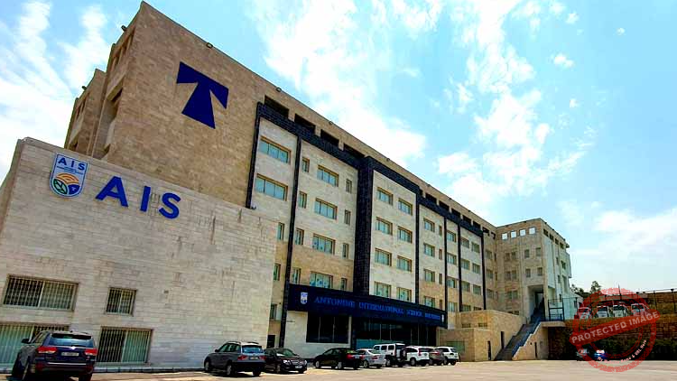 You are currently viewing محاضرة وجلسة تدريبية لسائقي الباصات في المدرسة الأنطونيّة لتعزيز السلامة العامة