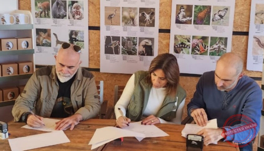 You are currently viewing اتفاقية تعاون لدعم حماية الطيور المهاجرة والمحميات الطبيعية